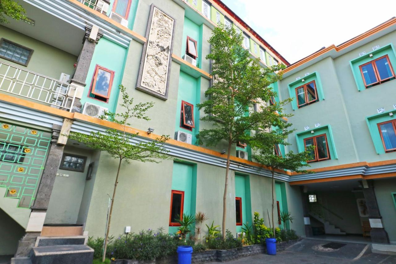Hotel Batukaru Garden 3 Denpasar Esterno foto